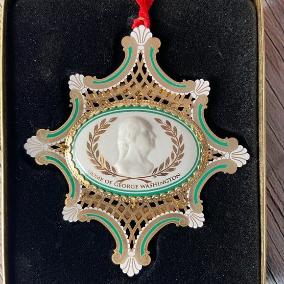 Mount Vernon 2005 White House Ornament - Picture 6 of 7